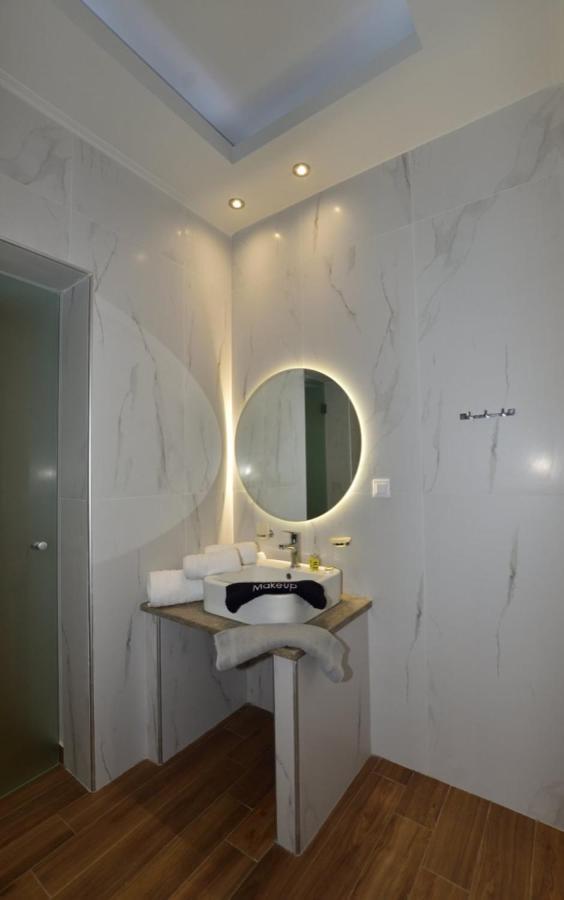Gonis Grand Luxury Suite Paleochora Exterior foto