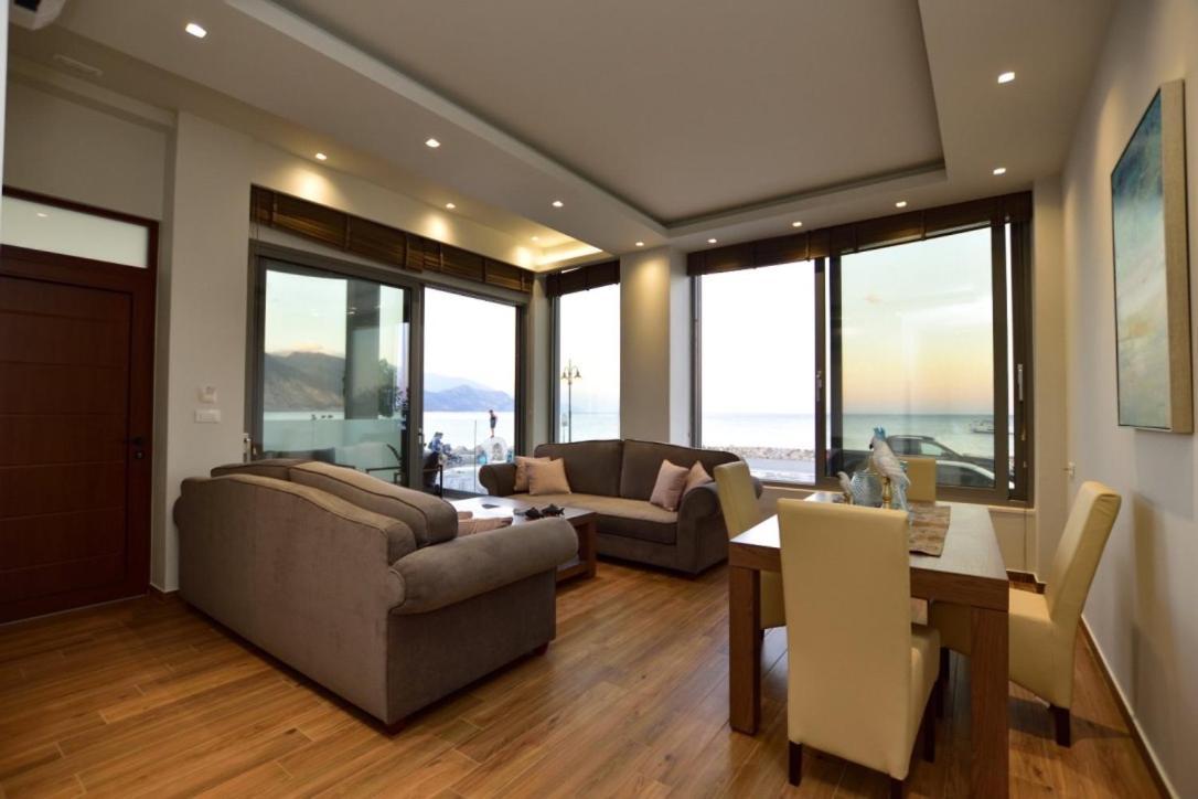 Gonis Grand Luxury Suite Paleochora Exterior foto